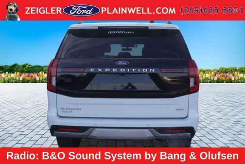 Oxford White 2025 Ford Expedition Max Platinum