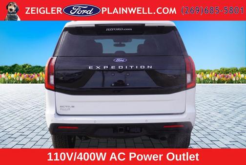 Oxford White 2025 Ford Expedition Active