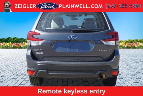Magnetite Gray Metallic 2024 Subaru Forester Base