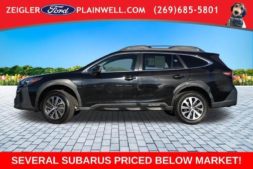 Crystal Black Silica 2023 Subaru Outback Premium