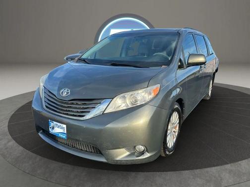 Predawn Gray Mica 2012 Toyota Sienna XLE