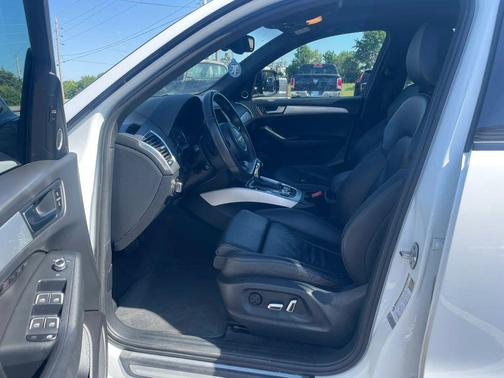 White 2017 Audi Q5 3.0T Premium Plus
