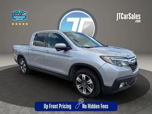 Lunar Silver Metallic 2017 Honda Ridgeline RTL