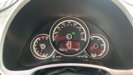 Beige 2013 Volkswagen Beetle 2.5L