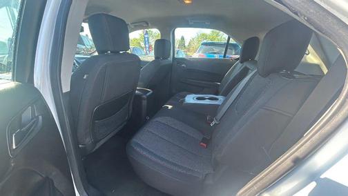Summit White 2017 Chevrolet Equinox LS