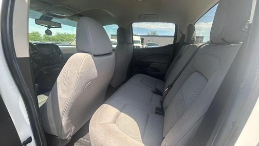 Summit White 2017 Chevrolet Colorado WT