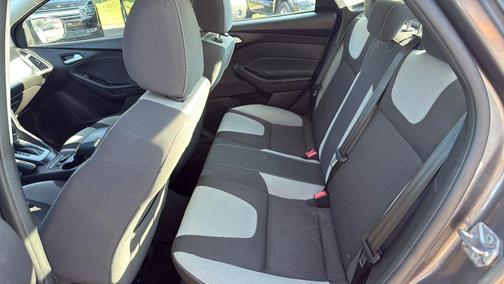 Sterling Gray Metallic 2014 Ford Focus SE