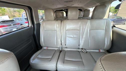 2014 Nissan NV Passenger NV3500 HD SL V8