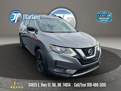Gun Metallic 2017 Nissan Rogue SV
