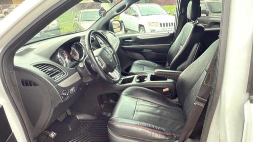 Bright White Clearcoat 2015 Dodge Grand Caravan R/T
