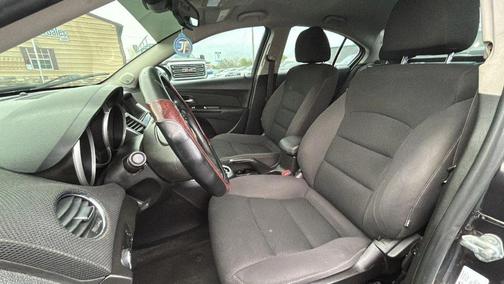 Black Granite Metallic 2016 Chevrolet Cruze Limited 1LT