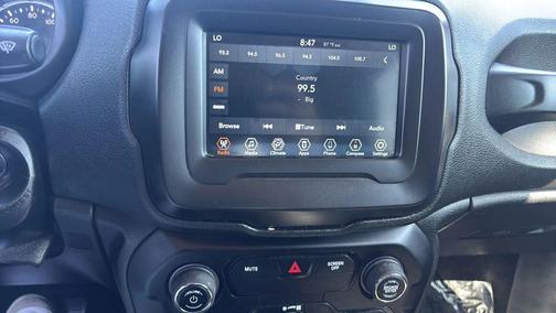 Granite Crystal Metallic Clearcoat 2019 Jeep Renegade Latitude