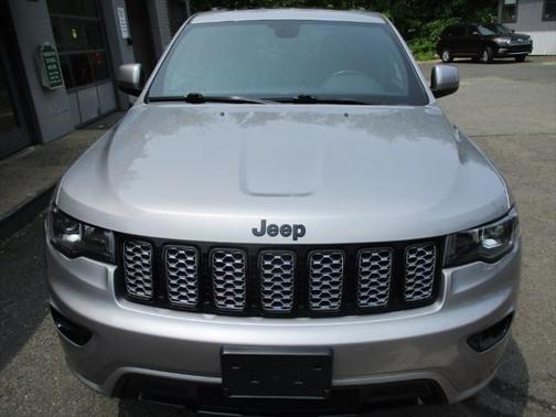 2017 Jeep Grand Cherokee Altitude