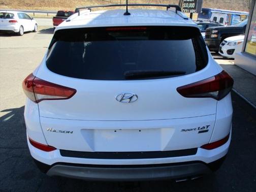 2017 Hyundai TUCSON Sport