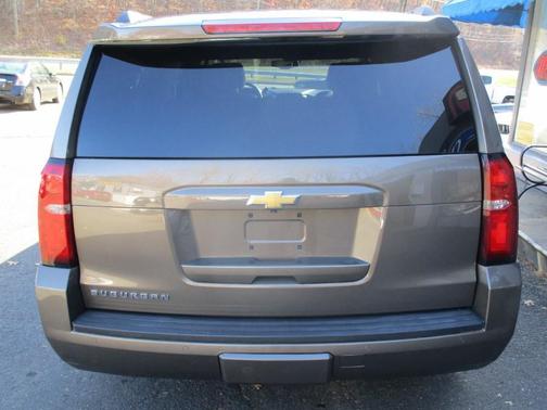 2016 Chevrolet Suburban LT