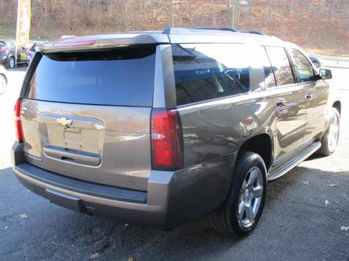 2016 Chevrolet Suburban LT