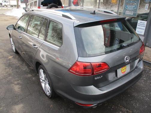 2015 Volkswagen Golf SportWagen TDI SEL 4-Door