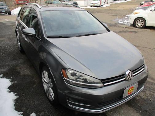 2015 Volkswagen Golf SportWagen TDI SEL 4-Door
