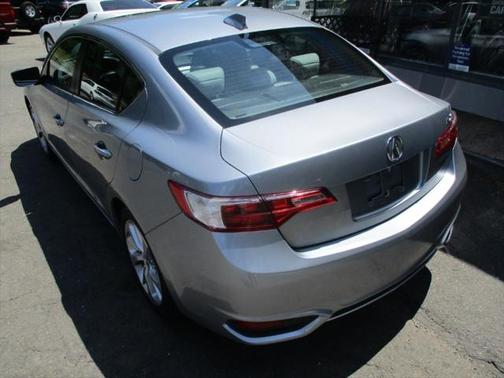 2016 Acura ILX Technology Plus Package