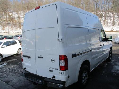 2013 Nissan NV Cargo NV3500 HD S V8