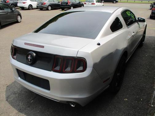 2014 Ford Mustang V6 Premium