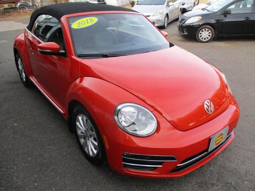 2018 Volkswagen Beetle 2.0T SE