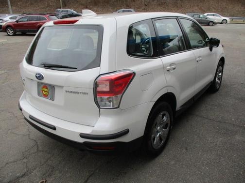 2018 Subaru Forester 2.5i