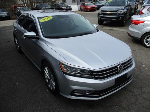 2018 Volkswagen Passat 2.0T SE