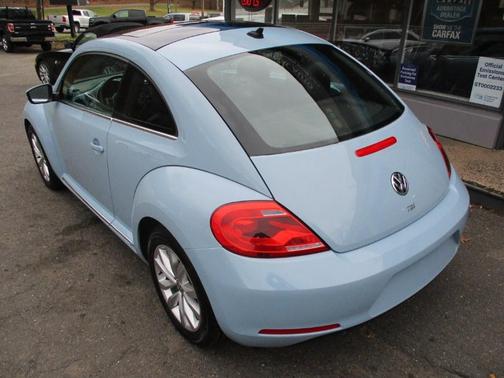 2013 Volkswagen Beetle 2.0L TDI