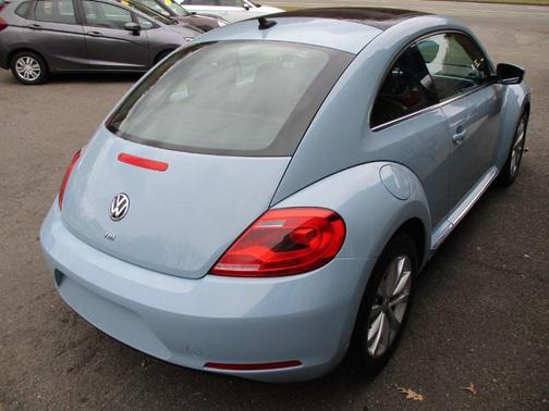 2013 Volkswagen Beetle 2.0L TDI