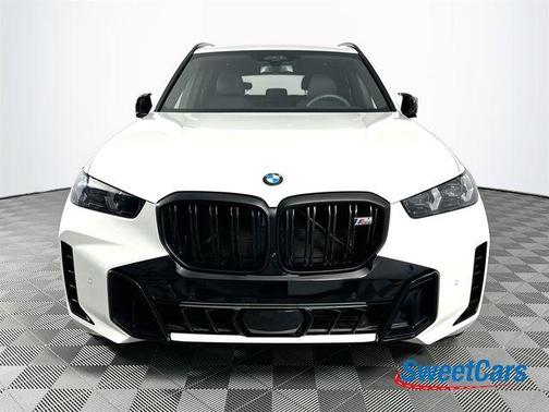 Mineral White Metallic 2025 BMW X5 M60i
