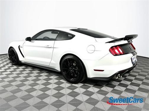 2020 Ford Shelby GT350 Base