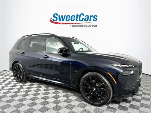 2023 BMW X7 M60i