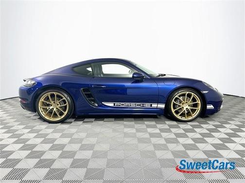2024 Porsche 718 Cayman Style Edition