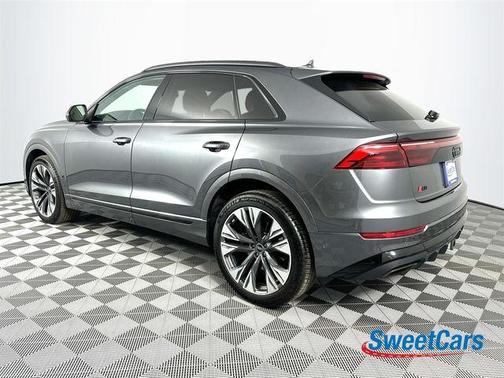 2025 Audi Q8 55 Premium