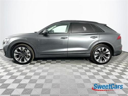 2025 Audi Q8 55 Premium