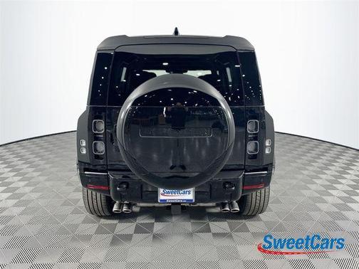 2025 Land Rover Defender P525 V8