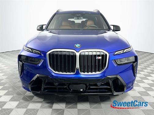 2025 BMW X7 M60i