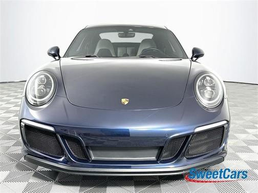 2019 Porsche 911 Carrera GTS