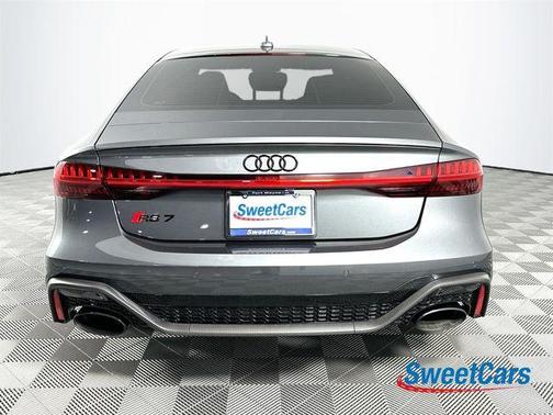 Daytona Gray Pearl Effect 2026 Audi RS 7 4.0T quattro performance