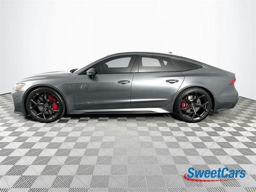 Daytona Gray Pearl Effect 2026 Audi RS 7 4.0T quattro performance