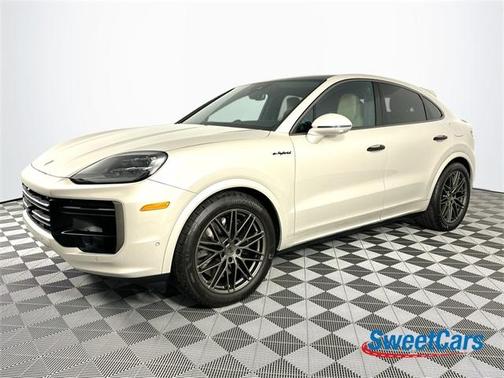 2025 Porsche Cayenne Turbo