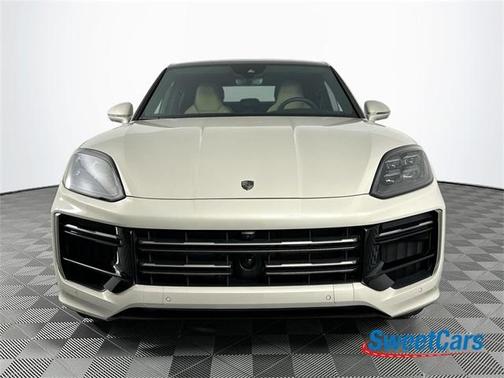2025 Porsche Cayenne Turbo
