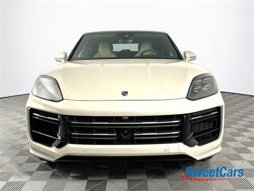 2025 Porsche Cayenne Turbo