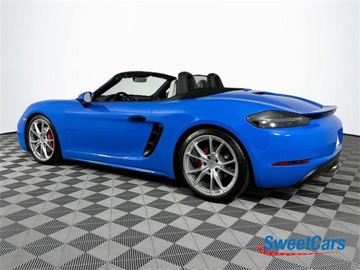 2024 Porsche 718 Boxster S
