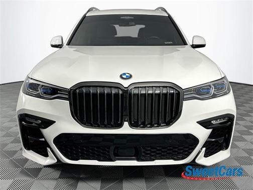 2022 BMW X7 M50i