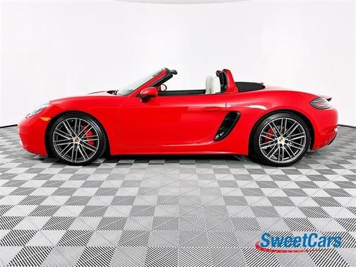 2024 Porsche 718 Boxster S