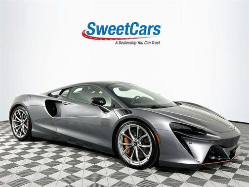 2024 McLaren Artura Performance