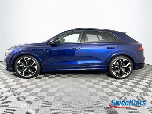 Navarra Blue Metallic 2024 Audi RS Q8 4.0T quattro