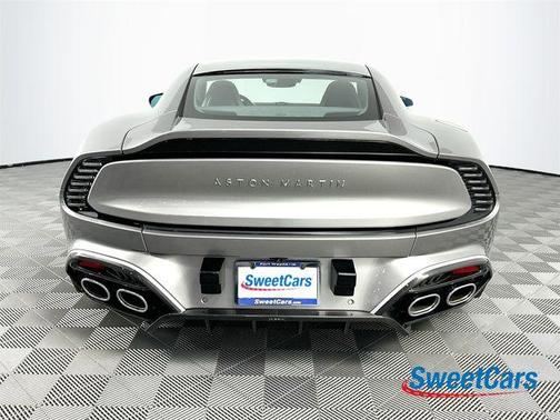 2025 Aston Martin Vanquish Base